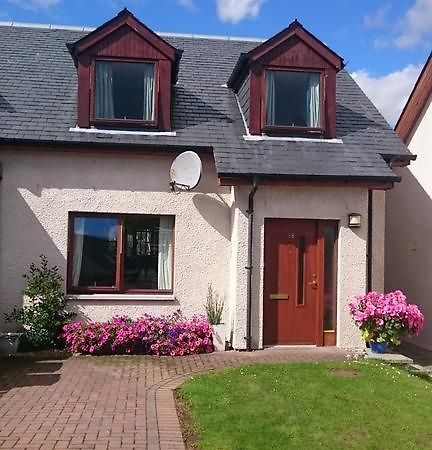 Holiday House Kinveachy Aviemore Extérieur photo