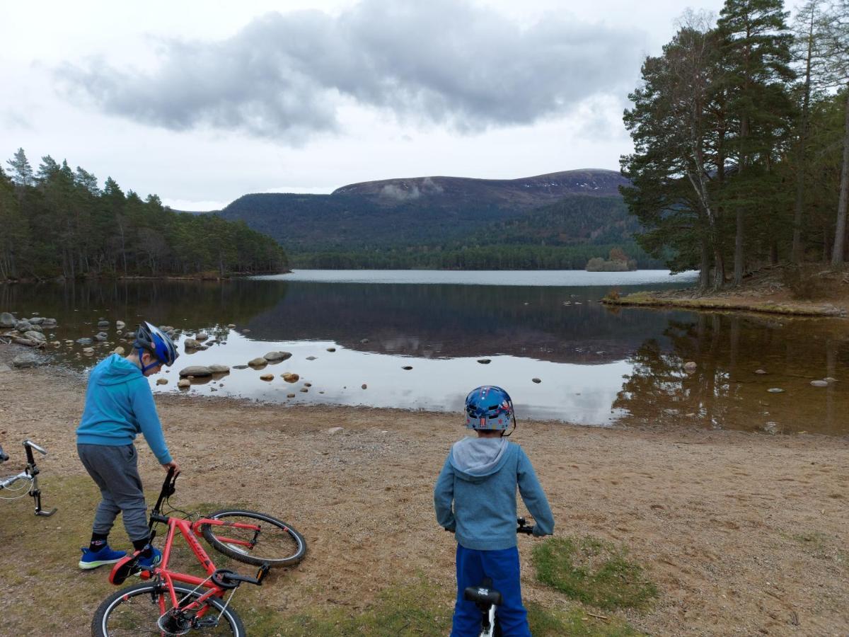 Holiday House Kinveachy Aviemore Extérieur photo